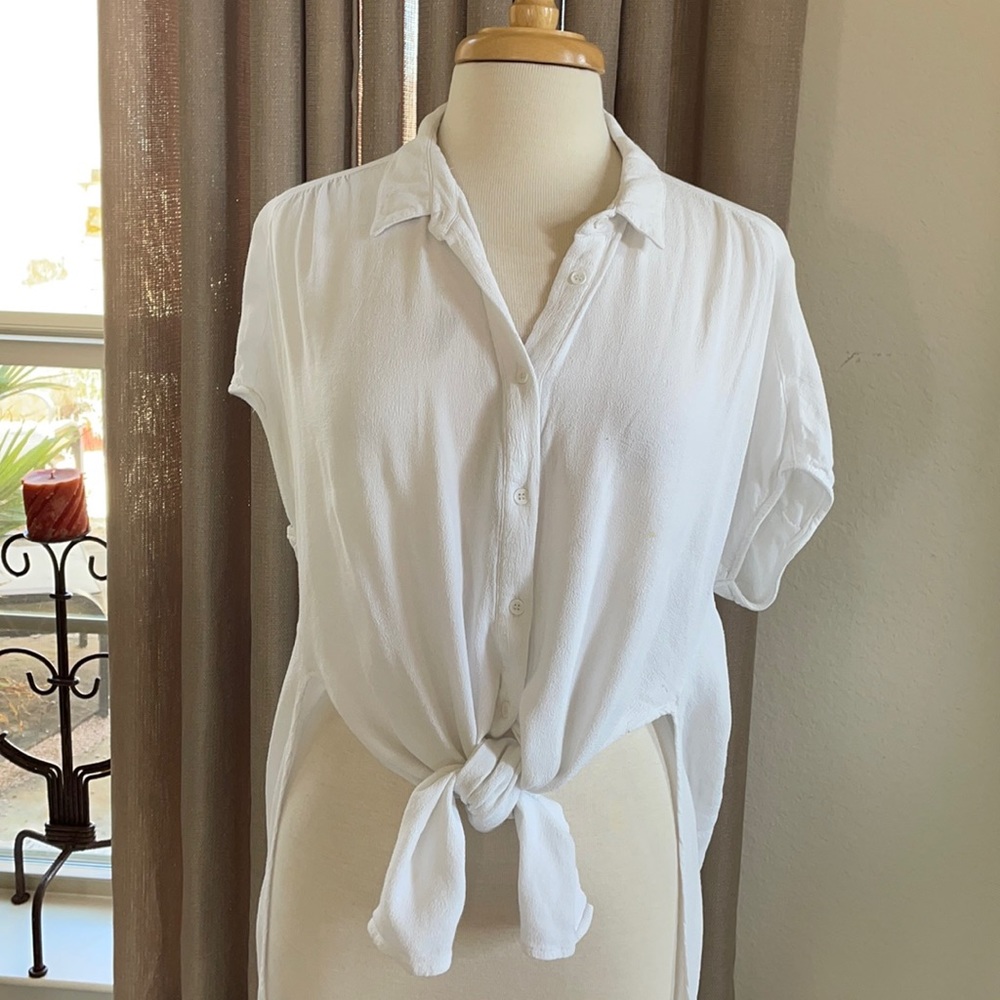 White Astr  Button front tunic; Size M